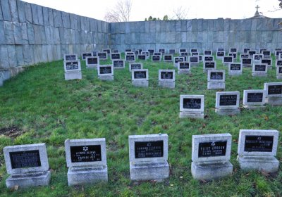 Terezín židovský hřbitov, Omnium, 2020