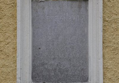 O.N., 2021