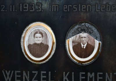 O.N., 2022